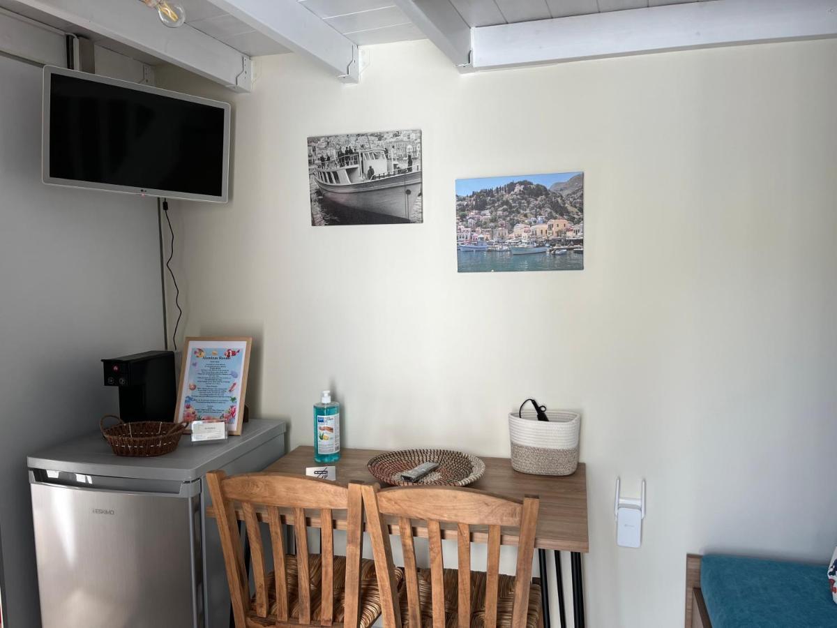 Aleminas Rooms Sými Eksteriør bilde